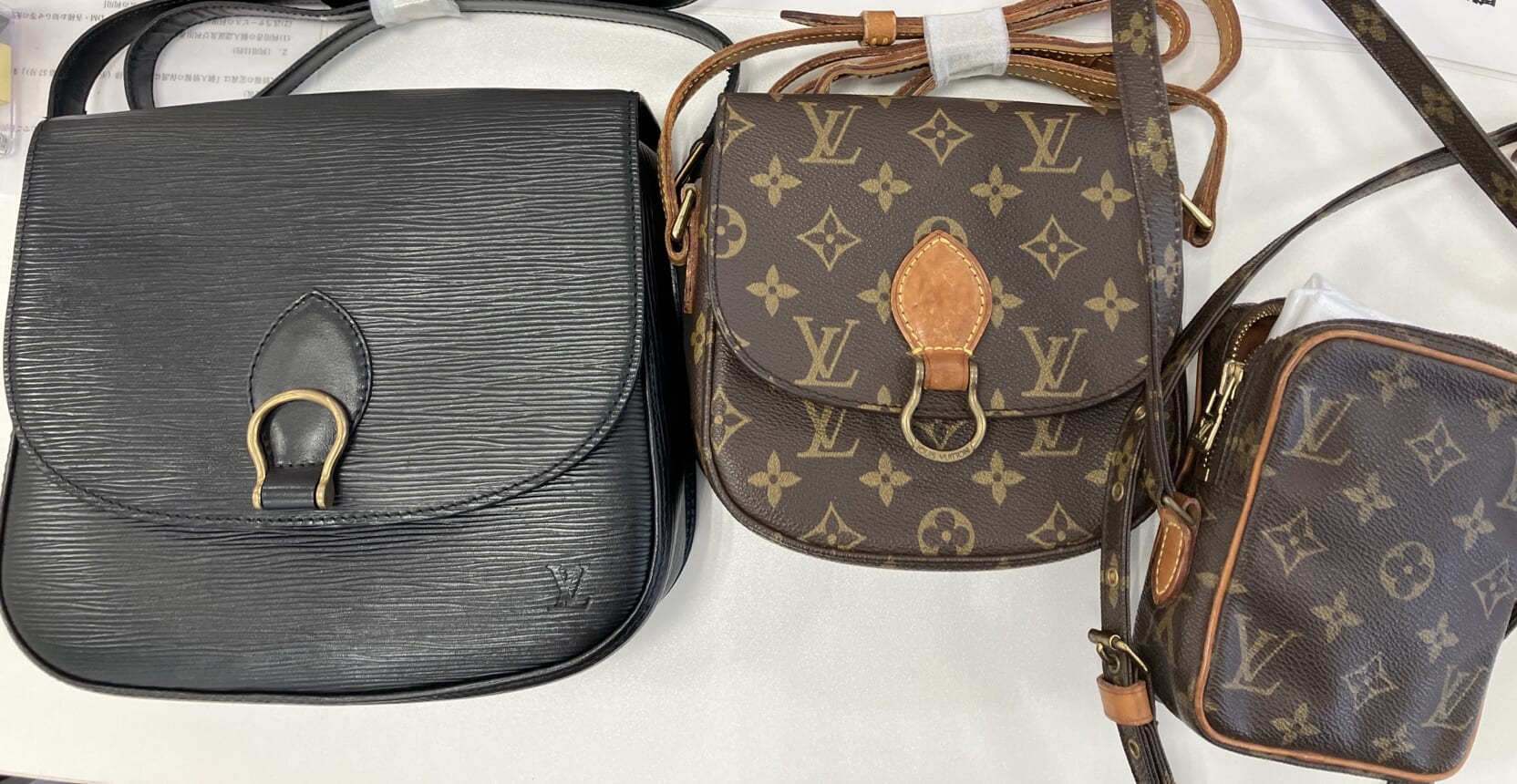 LOUIS VUITTONバッグ