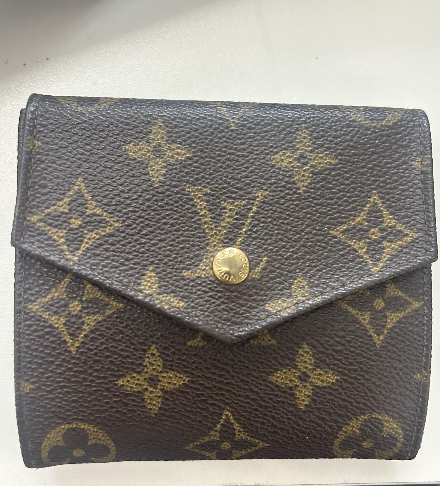 LOUIS VUITTON 折財布